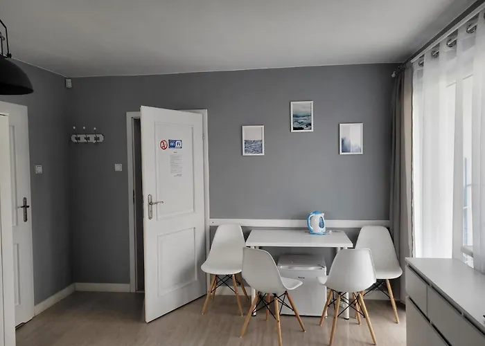 Morska Syrenka منزل للإقامة ستيغنا